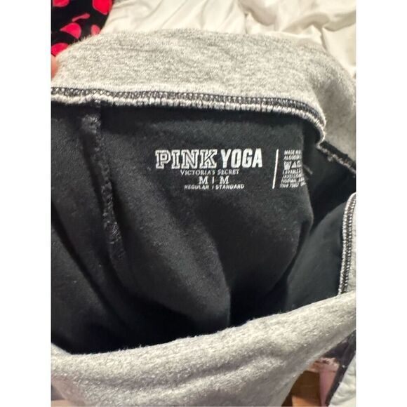 Victoria's Secret VS pink silver neon hot pink  Yoga Leggings pants medium - Picture 4 of 4